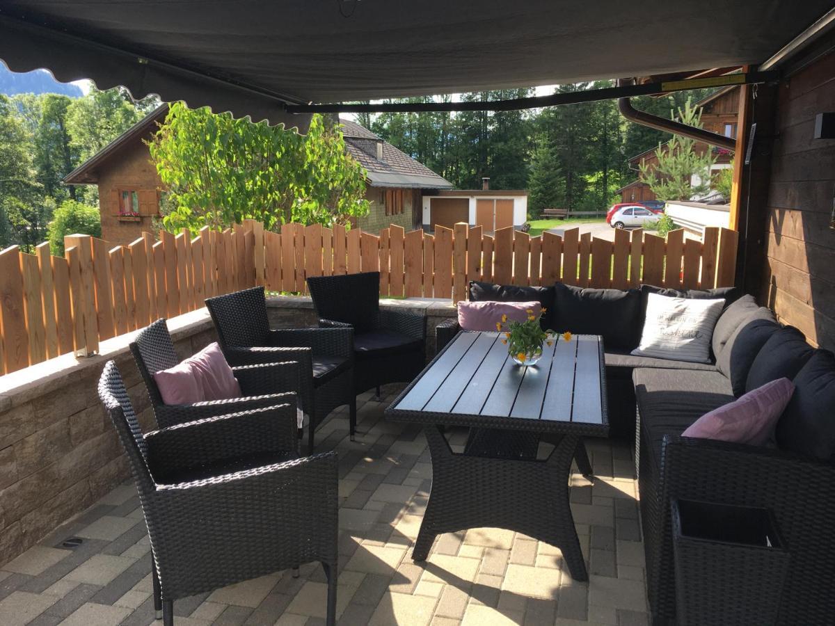 Auf Der Sonnenseite Apartment Schattwald Bagian luar foto