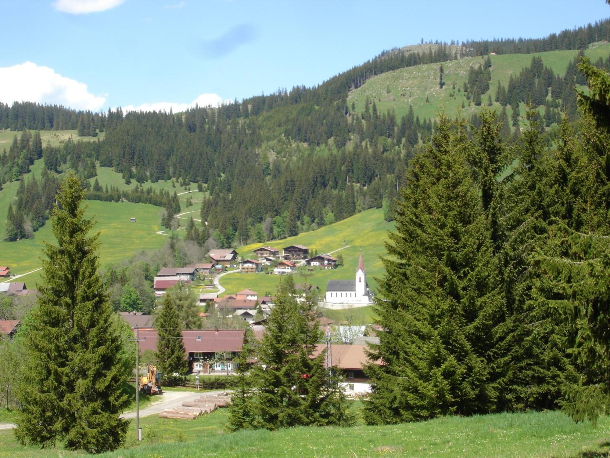 Auf Der Sonnenseite Apartment Schattwald Bagian luar foto